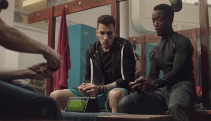 FIFA 18 – Publicité L’expérience portable FIFA ultime