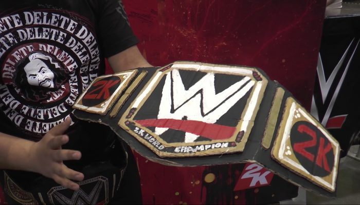 WWE 2K18 – Fan Brings Custom Title Belt to WrestleMania