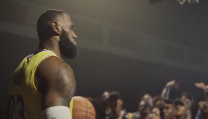 NBA 2K19 – Come for the Crown Trailer feat. LeBron James