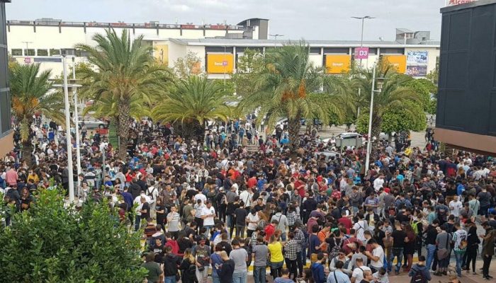 This is Spain during a Pokémon Go Community Day