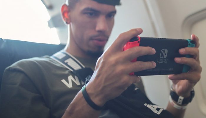 Los Angeles Lakers’ Danny Green rocking that Nintendo Switch