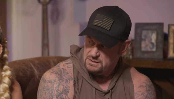 WWE 2K Battlegrounds – The Undertaker Brawls with his Family